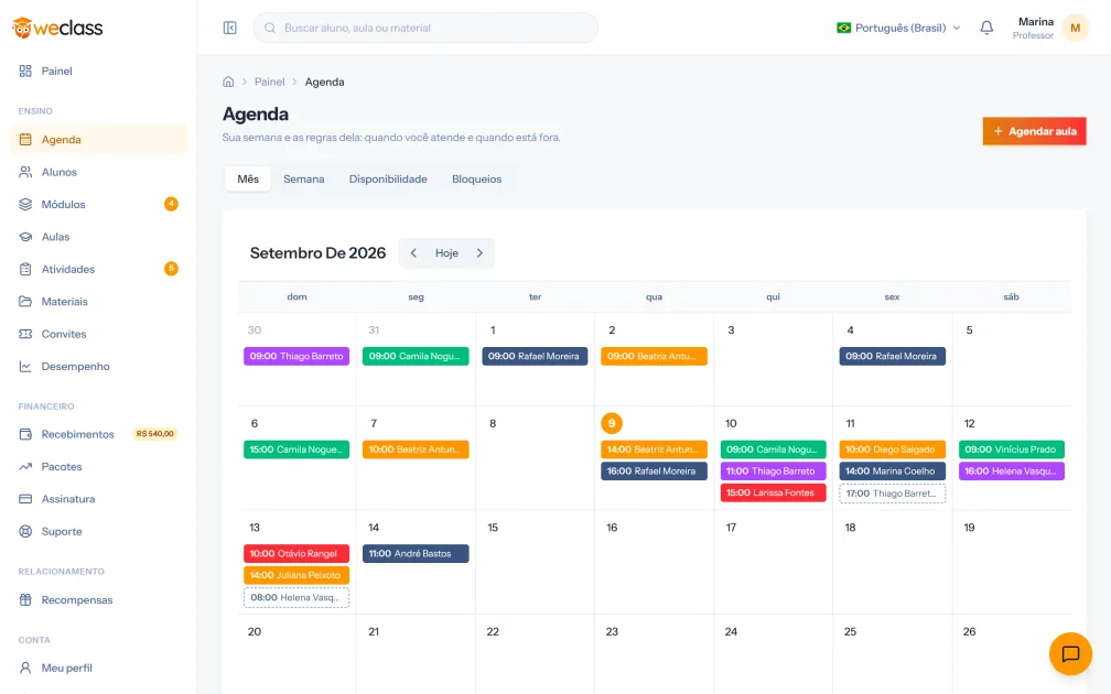 Agenda da WeClass com as aulas do mês e os horários bloqueados